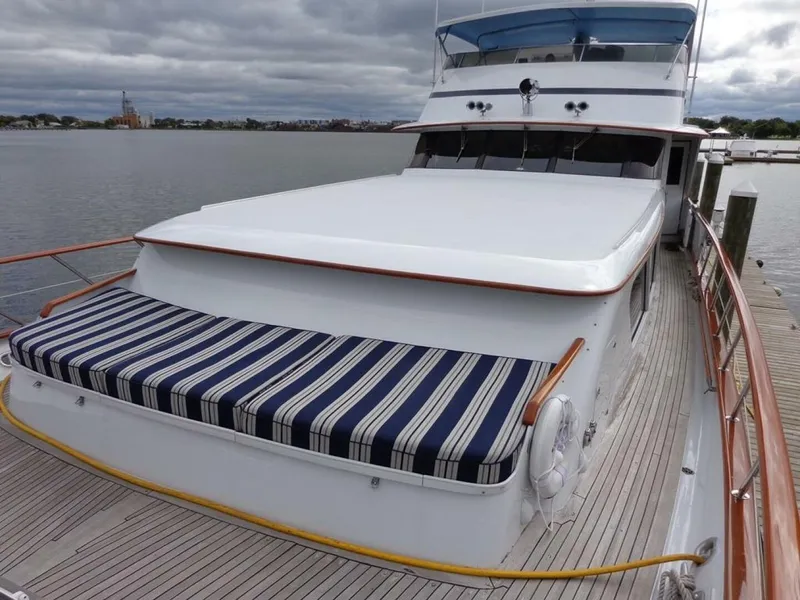 Slide: The Image of Burger 80 Motor Yacht 1988 - 16