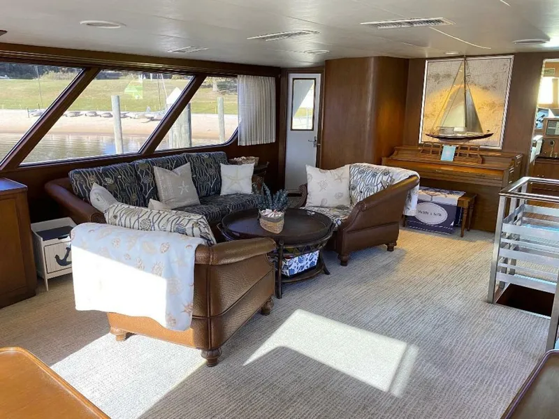 Slide: The Image of Burger 80 Motor Yacht 1988 - 28