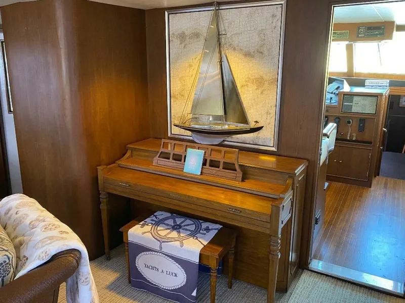 Slide: The Image of Burger 80 Motor Yacht 1988 - 30