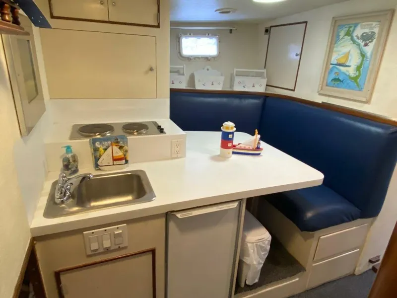 Slide: The Image of Burger 80 Motor Yacht 1988 - 50
