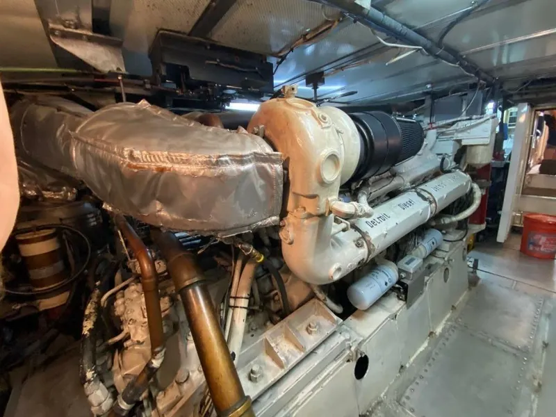 Slide: The Image of Burger 80 Motor Yacht 1988 - 60