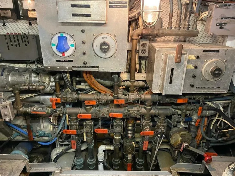 Slide: The Image of Burger 80 Motor Yacht 1988 - 66