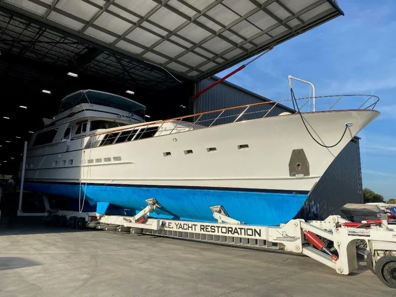 Slide: The Image of Burger 80 Motor Yacht 1988 - 9