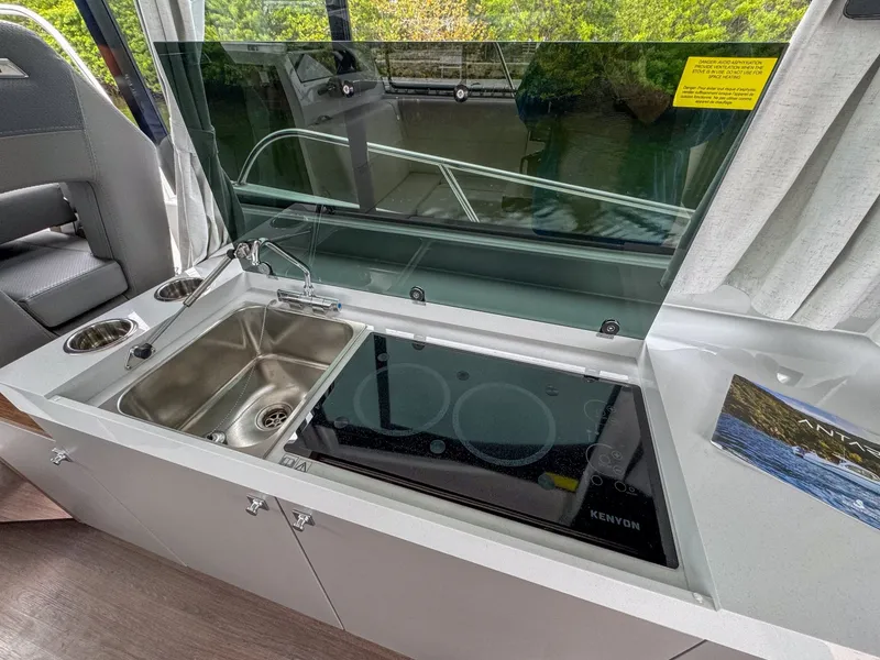 Slide: The Image of Beneteau Antares 11 2026 - 10