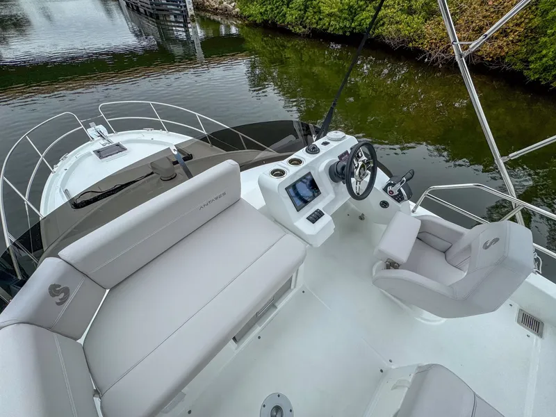 Slide: The Image of Beneteau Antares 11 2026 - 26