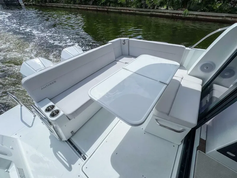 Slide: The Image of Beneteau Antares 9 2026 - 11