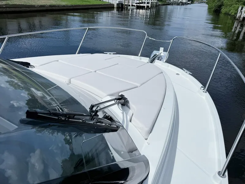 Slide: The Image of Beneteau Antares 9 2026 - 27