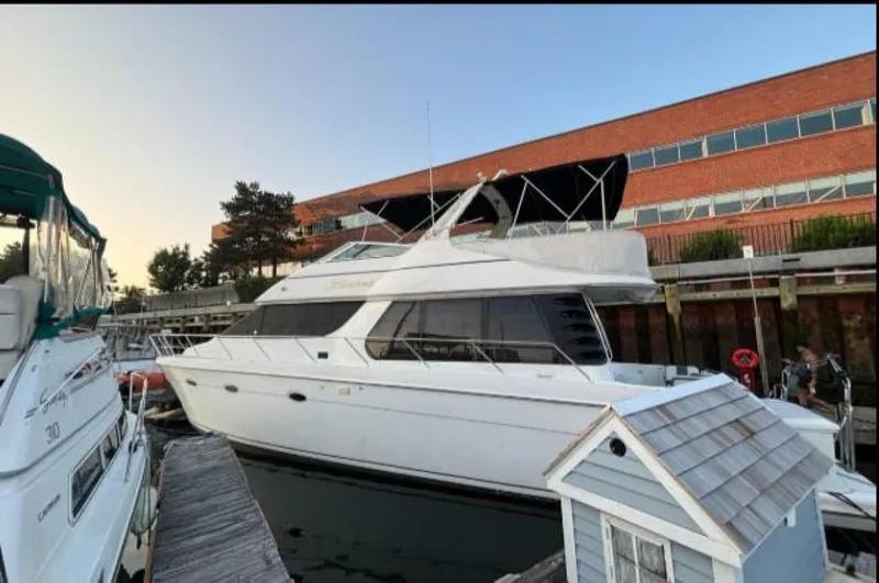 Slide: The Image of Carver Yachts 530 Voyager 1998 - 11