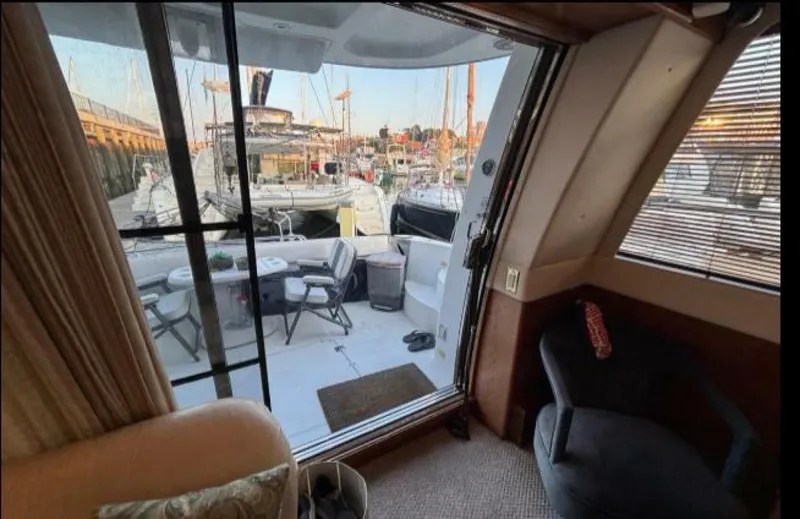 Slide: The Image of Carver Yachts 530 Voyager 1998 - 16