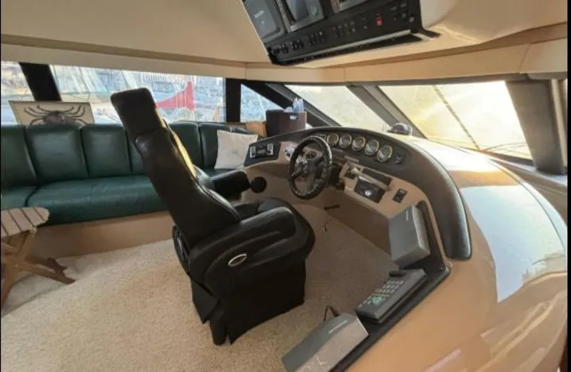 Slide: The Image of Carver Yachts 530 Voyager 1998 - 40