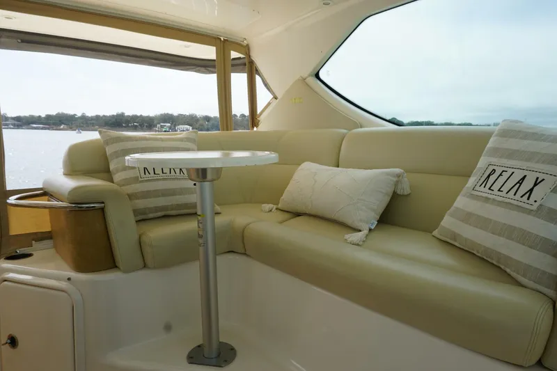 Slide: The Image of Tiara 3900 Sovran 2007 - 13