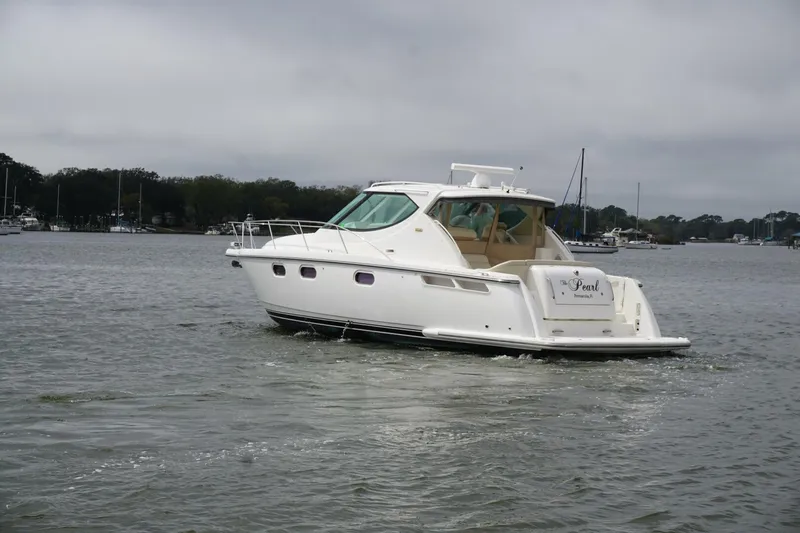 Slide: The Image of Tiara 3900 Sovran 2007 - 22