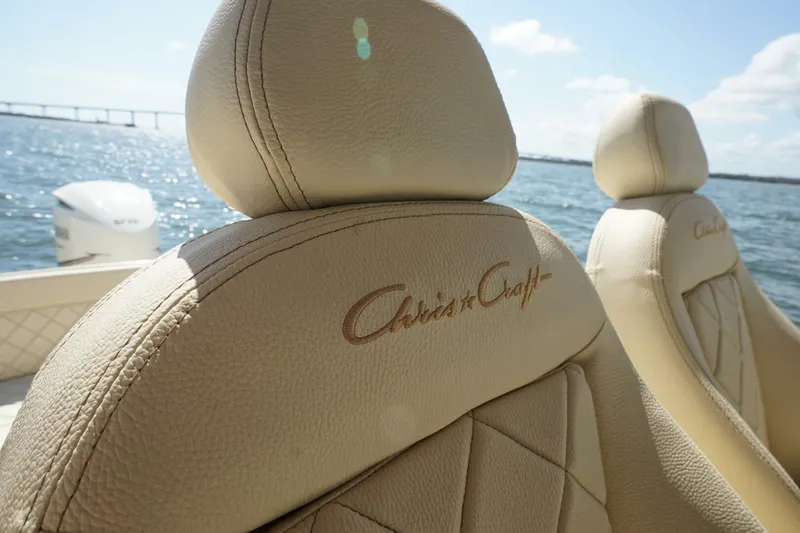 Slide: The Image of Chris-Craft Catalina 34 2018 - 12