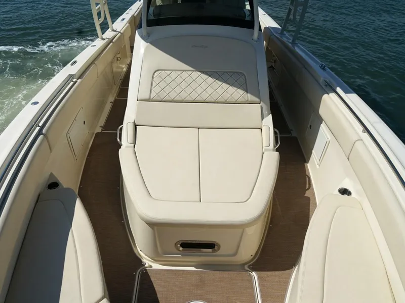 Slide: The Image of Chris-Craft Catalina 34 2018 - 18