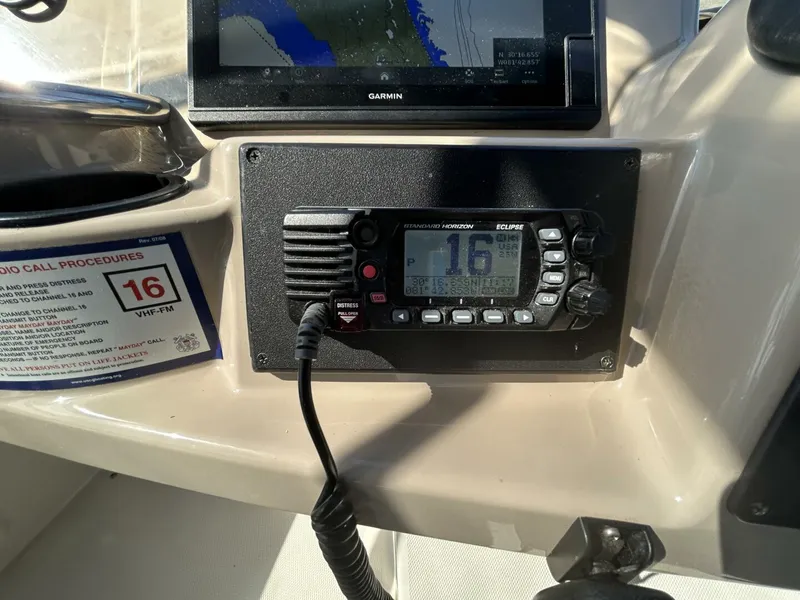 Slide: The Image of Carver Yachts 366 MY 2005 - 11
