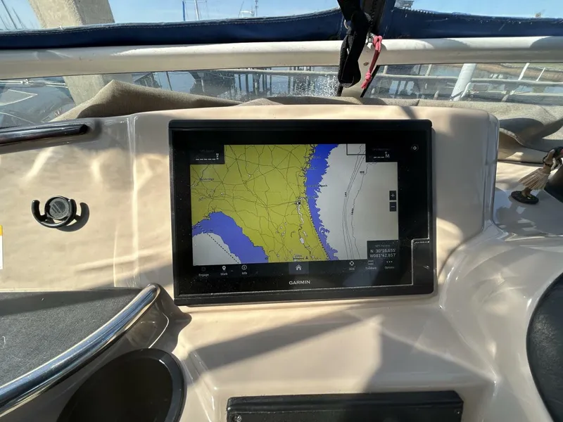 Slide: The Image of Carver Yachts 366 MY 2005 - 12