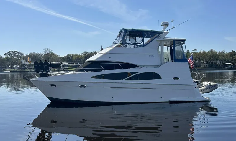 Slide: The Image of Carver Yachts 366 MY 2005 - 4