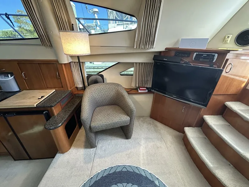 Slide: The Image of Carver Yachts 366 MY 2005 - 44