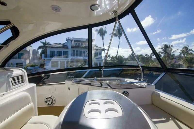 Slide: The Image of Sea Ray 520 Sedan Bridge 2013 - 21