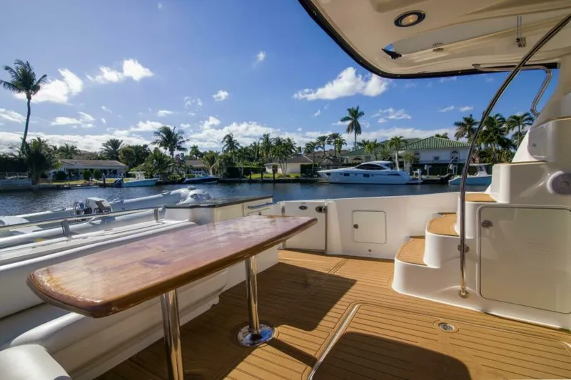 Slide: The Image of Sea Ray 520 Sedan Bridge 2013 - 36