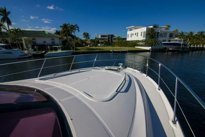 Slide: The Image of Sea Ray 520 Sedan Bridge 2013 - 44