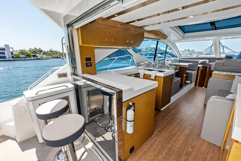 Slide: The Image of Cruisers 54 Cantius 2019 - 20