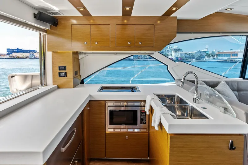 Slide: The Image of Cruisers 54 Cantius 2019 - 31