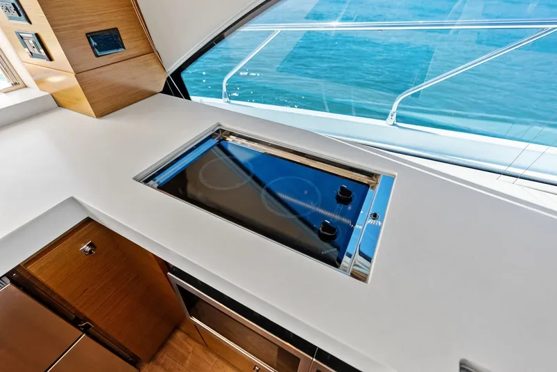 Slide: The Image of Cruisers 54 Cantius 2019 - 34