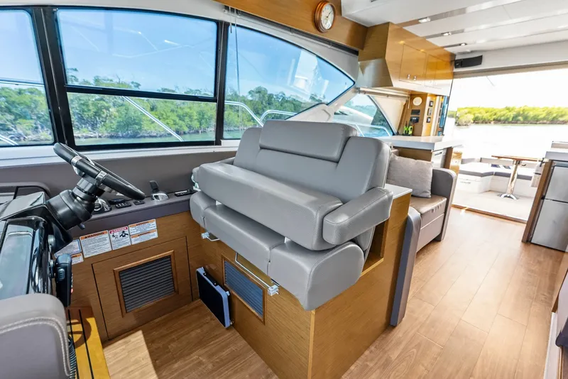 Slide: The Image of Cruisers 54 Cantius 2019 - 38