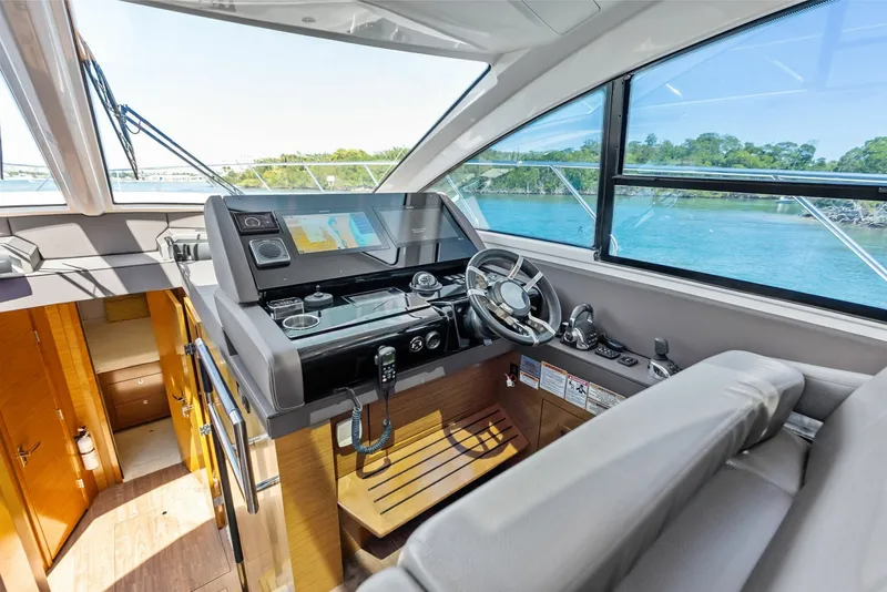Slide: The Image of Cruisers 54 Cantius 2019 - 40