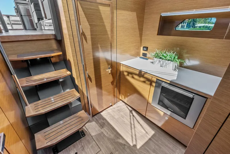 Slide: The Image of Cruisers 54 Cantius 2019 - 41