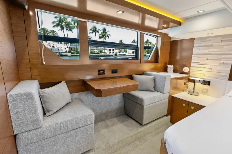 Slide: The Image of Cruisers 54 Cantius 2019 - 47