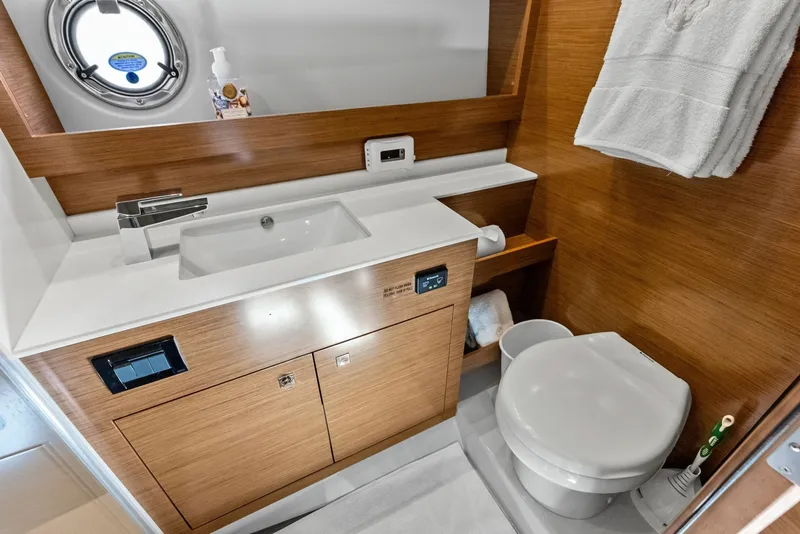 Slide: The Image of Cruisers 54 Cantius 2019 - 52