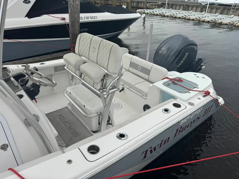 Slide: The Image of Sea Fox 228 Commander 2024 - 5