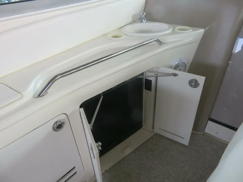 Slide: The Image of Sea Ray 340 Sundancer 2001 - 6