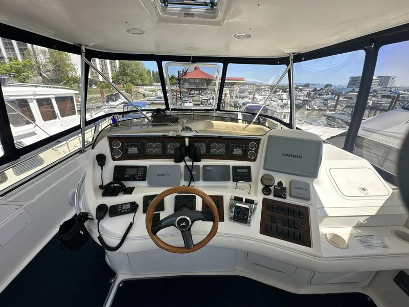 Slide: The Image of Sea Ray 480 Sedan Bridge 2000 - 24