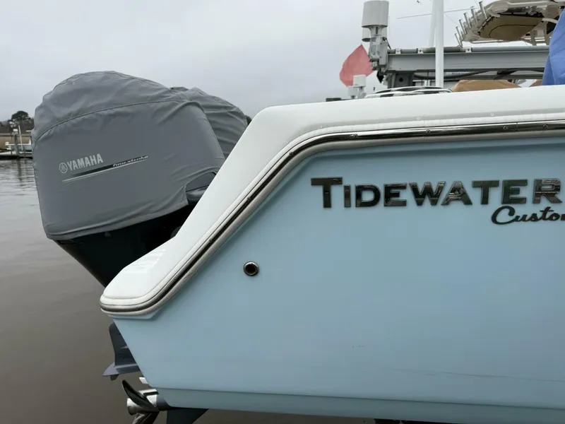 Slide: The Image of Tidewater 256 CC Adventure 2022 - 3