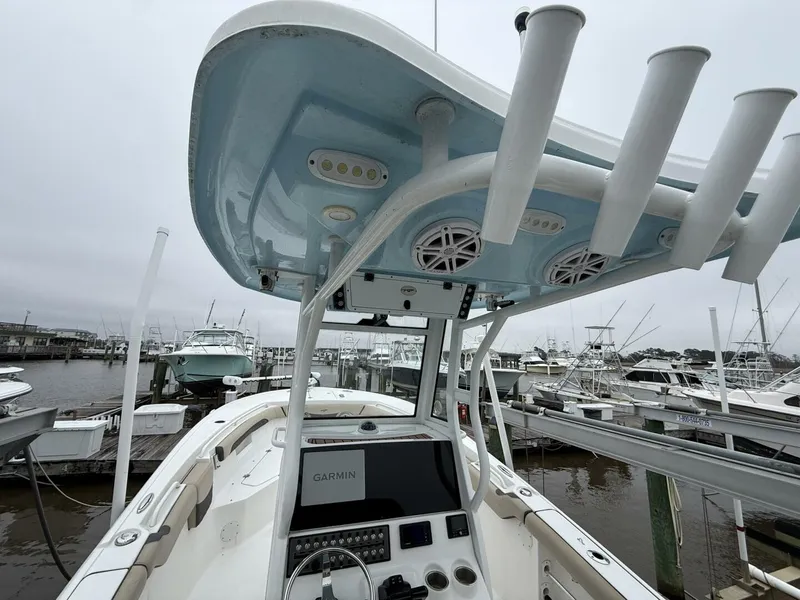 Slide: The Image of Tidewater 256 CC Adventure 2022 - 5