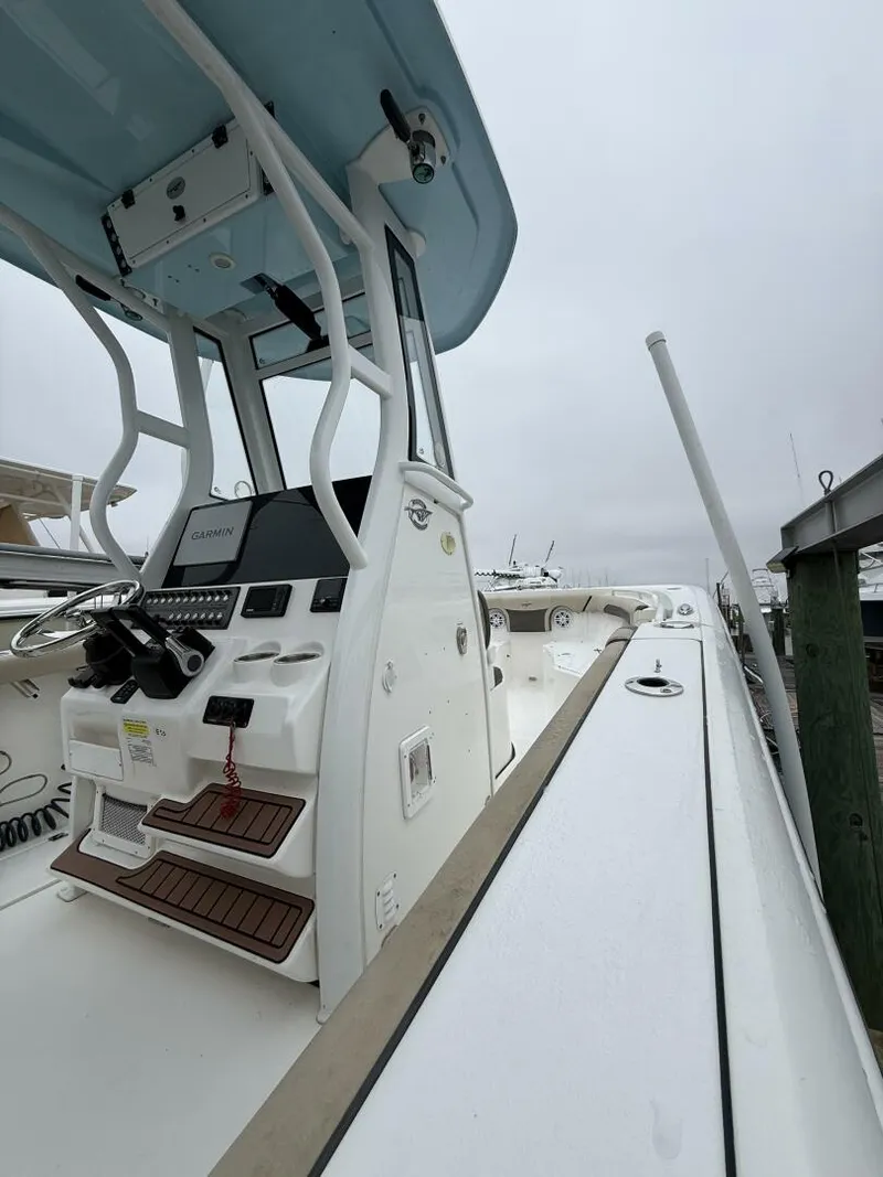 Slide: The Image of Tidewater 256 CC Adventure 2022 - 7