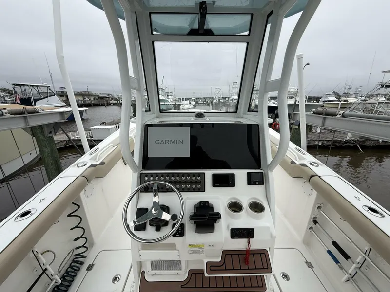 Slide: The Image of Tidewater 256 CC Adventure 2022 - 8