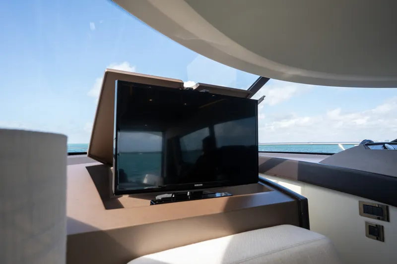 Slide: The Image of Prestige 50 FLY 2017 - 28