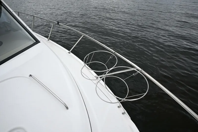 Slide: The Image of Bayliner 4087 Aft Cabin Motoryacht 1996 - 15