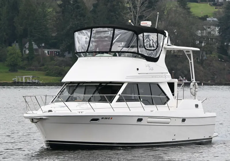 Slide: The Image of Bayliner 4087 Aft Cabin Motoryacht 1996 - 2