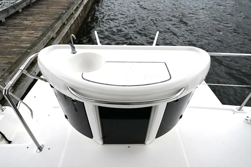 Slide: The Image of Bayliner 4087 Aft Cabin Motoryacht 1996 - 53