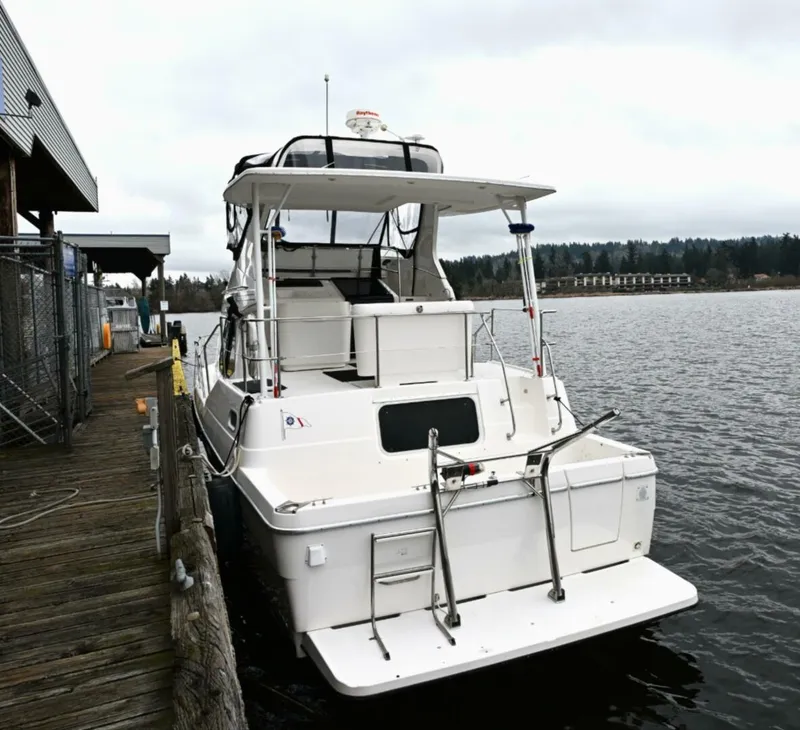 Slide: The Image of Bayliner 4087 Aft Cabin Motoryacht 1996 - 7