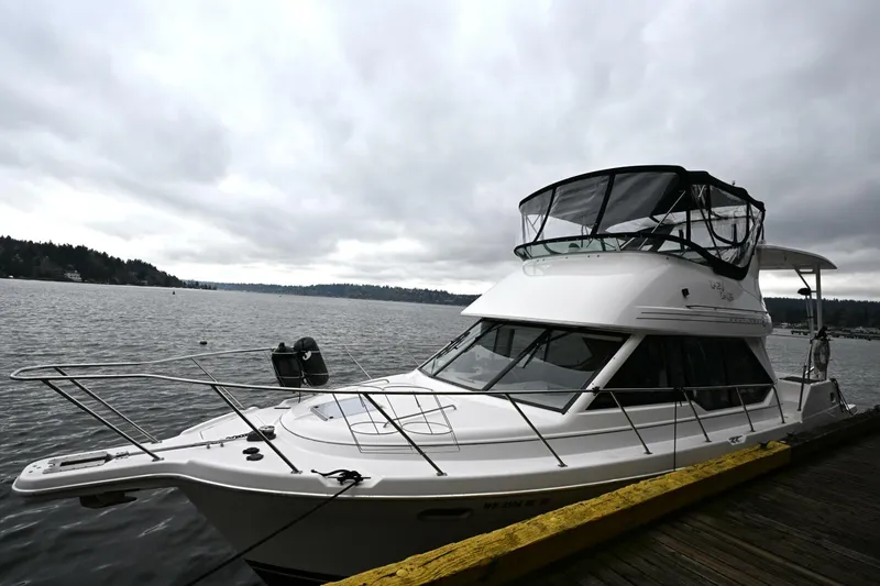 Slide: The Image of Bayliner 4087 Aft Cabin Motoryacht 1996 - 9