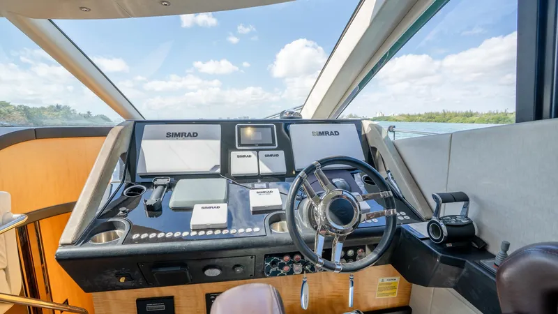 Slide: The Image of Sunseeker 68' Sport Yacht 2014 - 31