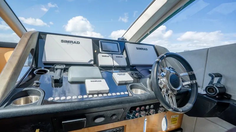 Slide: The Image of Sunseeker 68' Sport Yacht 2014 - 32