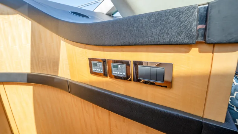 Slide: The Image of Sunseeker 68' Sport Yacht 2014 - 33