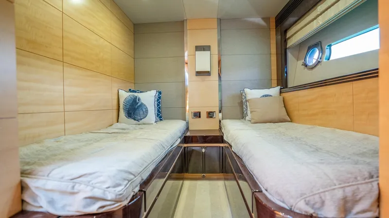 Slide: The Image of Sunseeker 68' Sport Yacht 2014 - 46